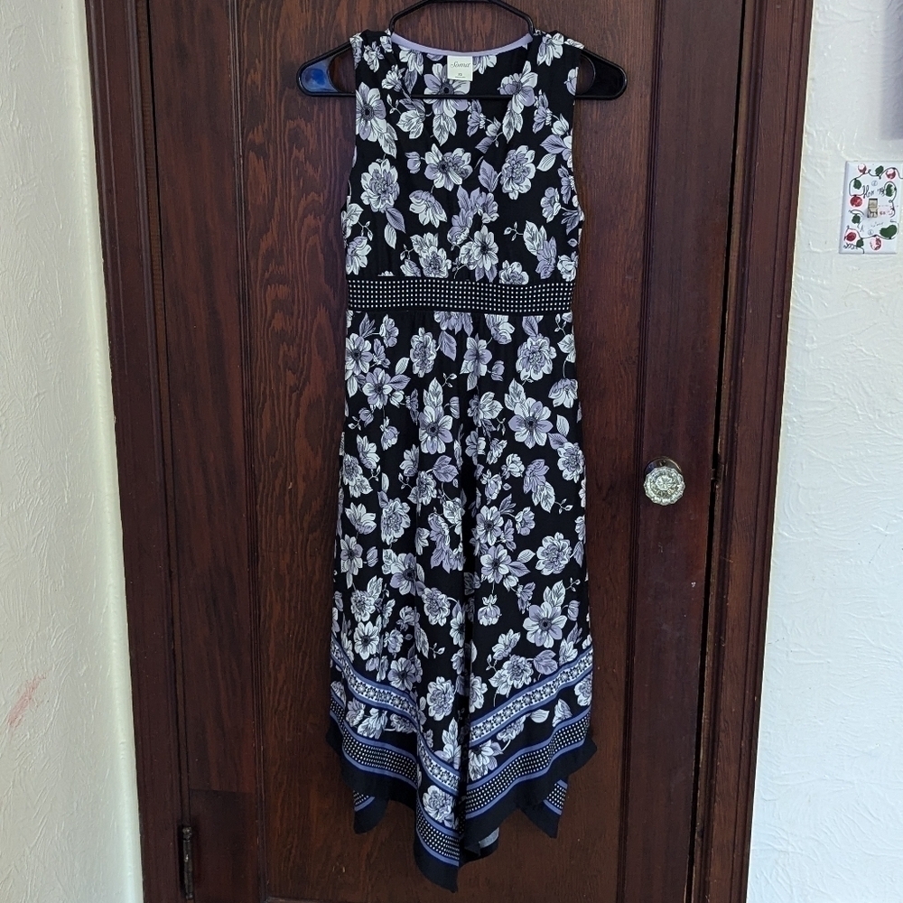 Soma Bliss Handkerchief Built In Bra Midi Dress in Palace Purple Floral Size XS